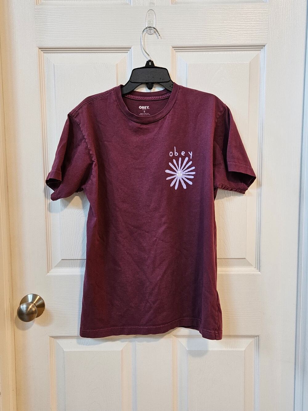Obey Organic Cotton Graphic T-Shirt Men's Small Burgundy Sun Logo Streetwear